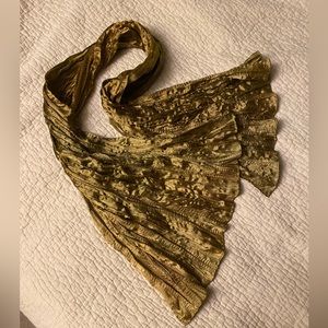 Venetian Stvdivm (Studium), 100% silk, gold scarf